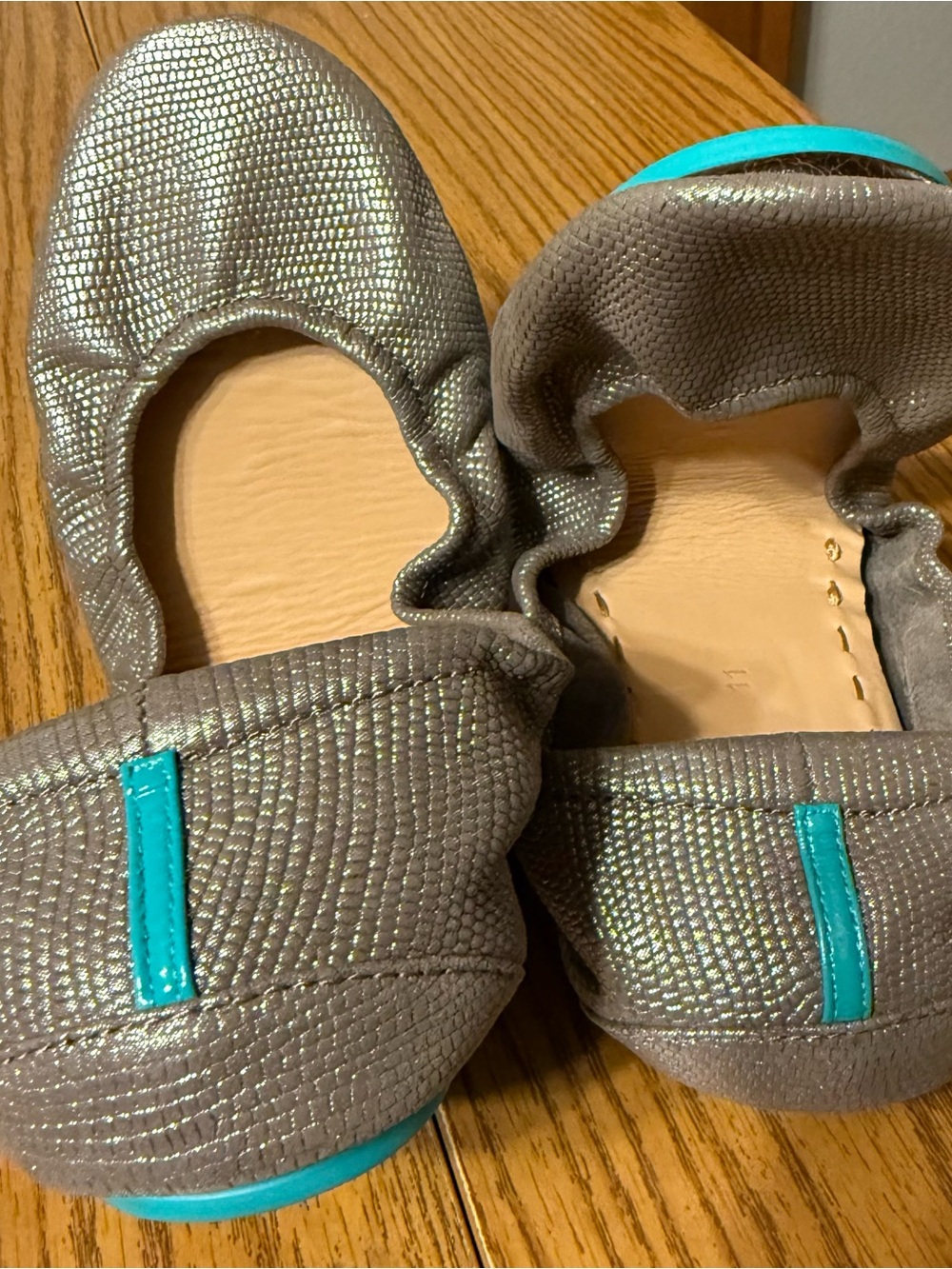 BNIB Stardust Tieks Size 11